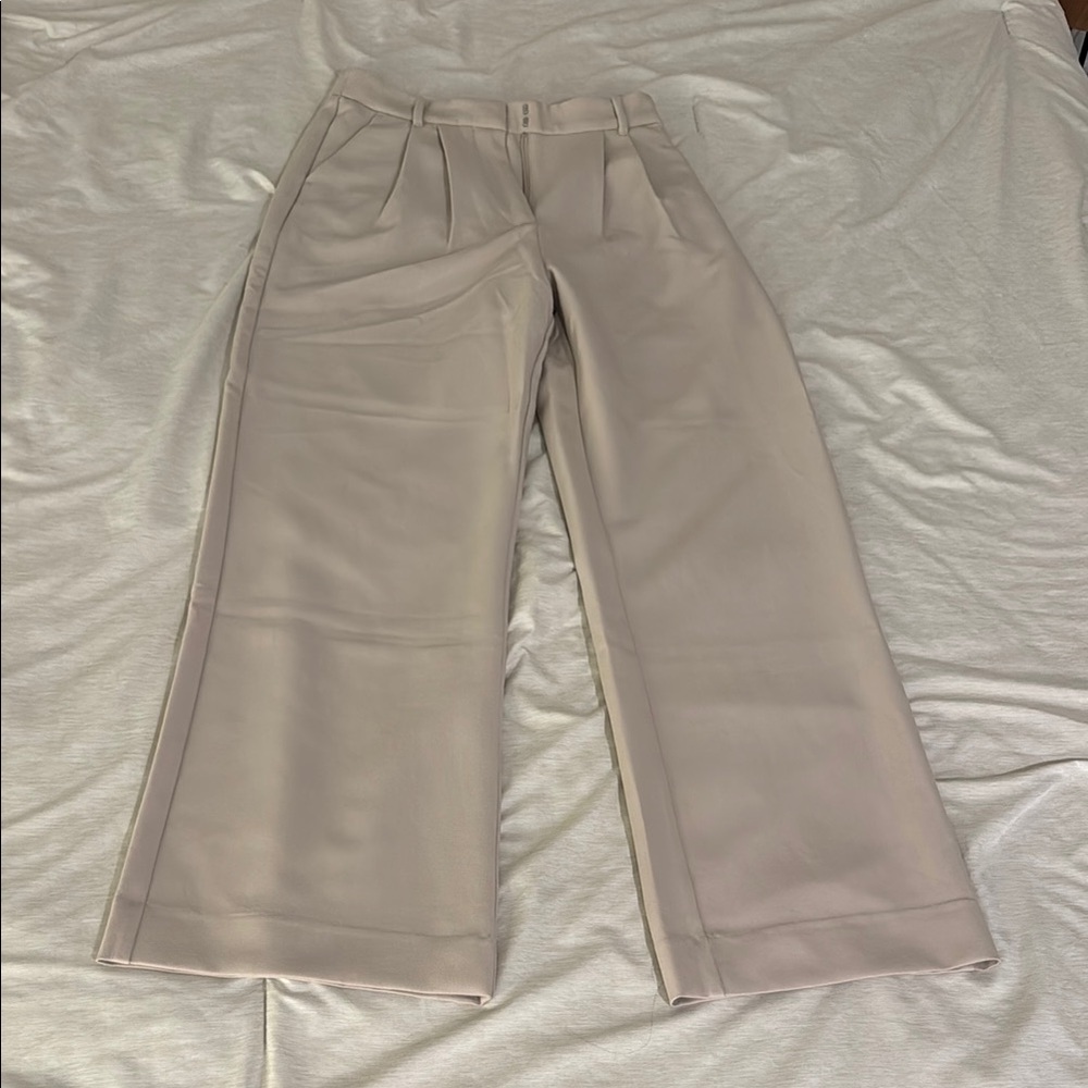 Beige Abercrombie High-Waisted Trousers